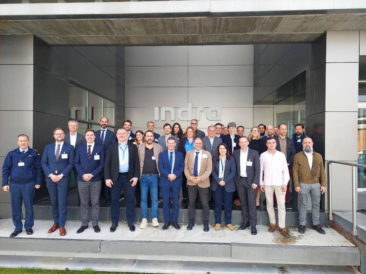 Participantes en el programa REACT (Responsive Electronic Attack for Cooperative Tasks) gestionado por OCCAR en la sede de Indra en Torrejn de Ardoz el pasado mes de marzo (OCCAR)