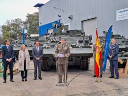 Entrega de los primeros seis vehculos de zapadores Castor en diciembre del ao pasado (Ejrcito de Tierra)