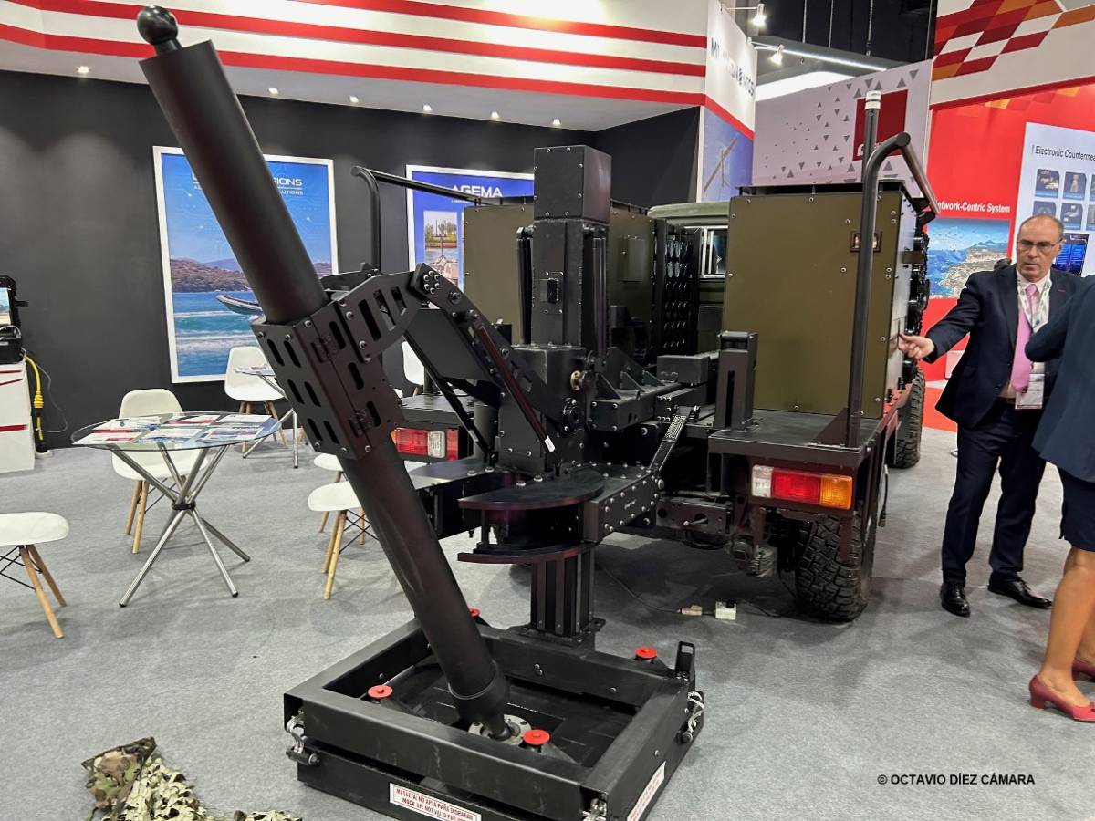 Entre las cualidades del Alakran se encuentra que se puede optar por un tubo pesado de 120mm o uno de tipo medio de 81mm. (Octavio Díez Cámara) Entre las cualidades del Alakran se encuentra que se puede optar por un tubo pesado de 120mm o uno de tipo medio de 81mm. (Octavio Díez Cámara)