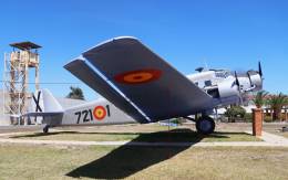 El recientemente pintado CASA-352L expuesto en la EMP Mndez Parada. (foto Julio Maz)