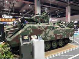 Los peque�os pedestales Spy Ball con los que se mejorar� el ACV-300 de Malasia son una de los equipos que se introducen en su modernizaci�n. (Octavio D�ez C�mara)