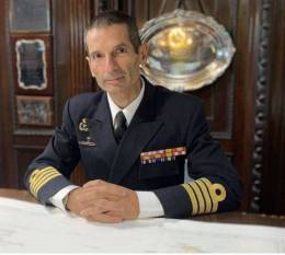 Almirante Comandante del Mando Naval de Canarias, Contralmirante Santiago De Colsa Trueba.