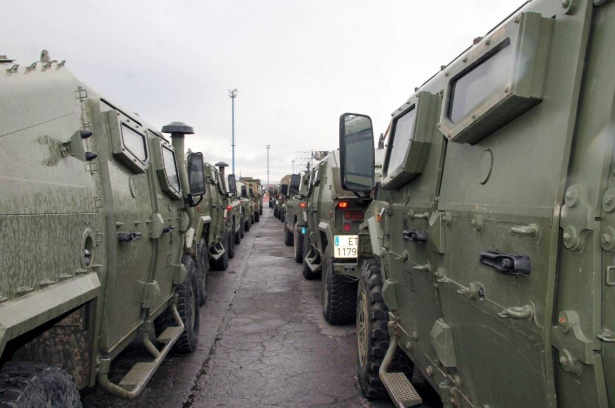 El VAMTAC en sus múltiples versiones es uno de los caballos de batalla de las Fuerzas Armadas españolas. Despliegue del Ejército de Tierra en un reciente ejercicio internacional (Ejército de Tierra) El VAMTAC en sus múltiples versiones es uno de los caballos de batalla de las Fuerzas Armadas españolas. Despliegue del Ejército de Tierra en un reciente ejercicio internacional (Ejército de Tierra)