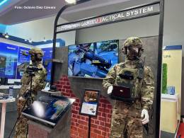 La soluci�n FITS presentada por China emula conceptos de empresas occidentales y es una realidad ofrecida a potenciales clientes.   (Octavio D�ez C�mara)