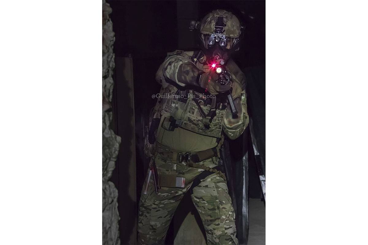 No cabe duda que el activo ms importante dentro de la UOE2 es la calidad y experiencia de los operativos que la conforman. "POR ESPAA Y NADIE POR DELANTE" !!!