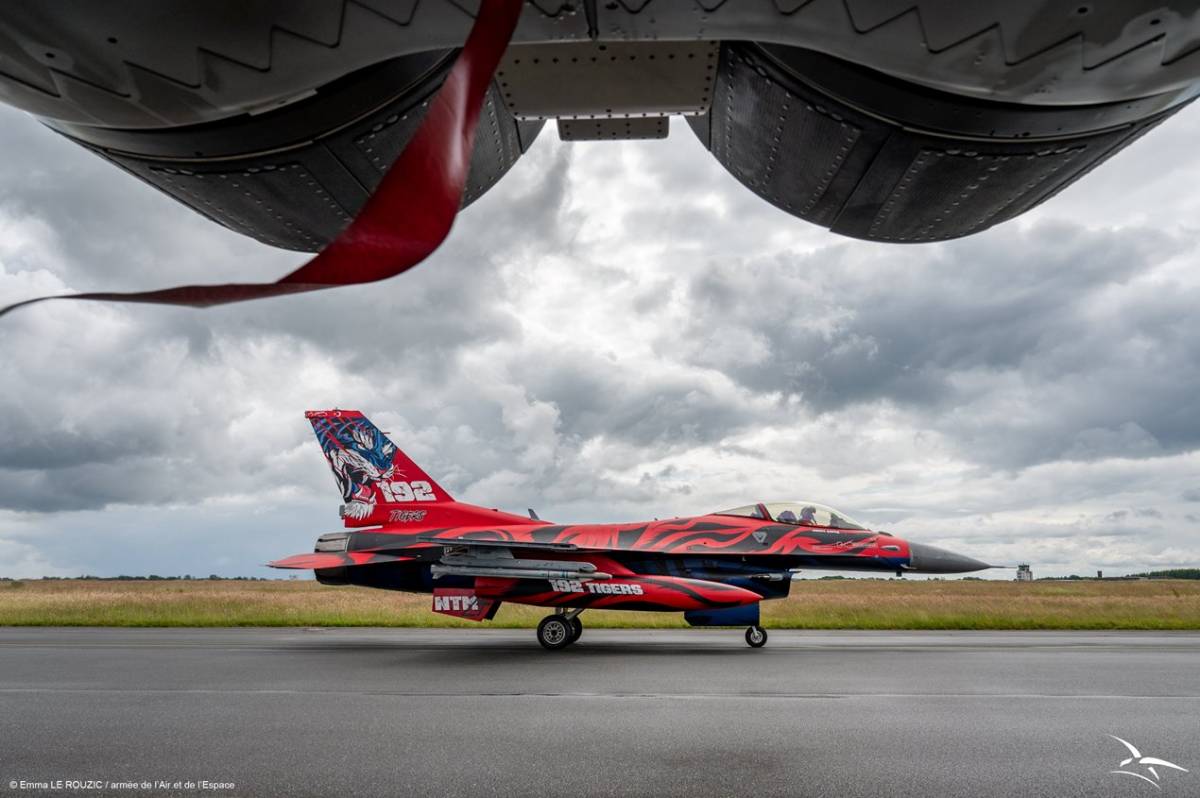 Original encuadre del F-16 del 192 Filo turco participante en el Tiger Meet 2024. (foto Ejército del Aire y del Espacio de Francia) Original encuadre del F-16 del 192 Filo turco participante en el Tiger Meet 2024. (foto Ejército del Aire y del Espacio de Francia)