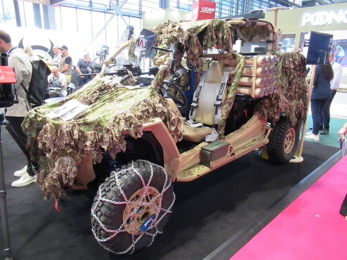 El Alakran sobre Polaris expuesto en Eurosatory (autor)