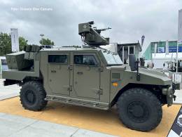 MBDA ha presentado el novedoso concepto Ground Warden sobre un veh�culo semiblindado 4x4 Sherpa. (Octavio D�ez C�mara)