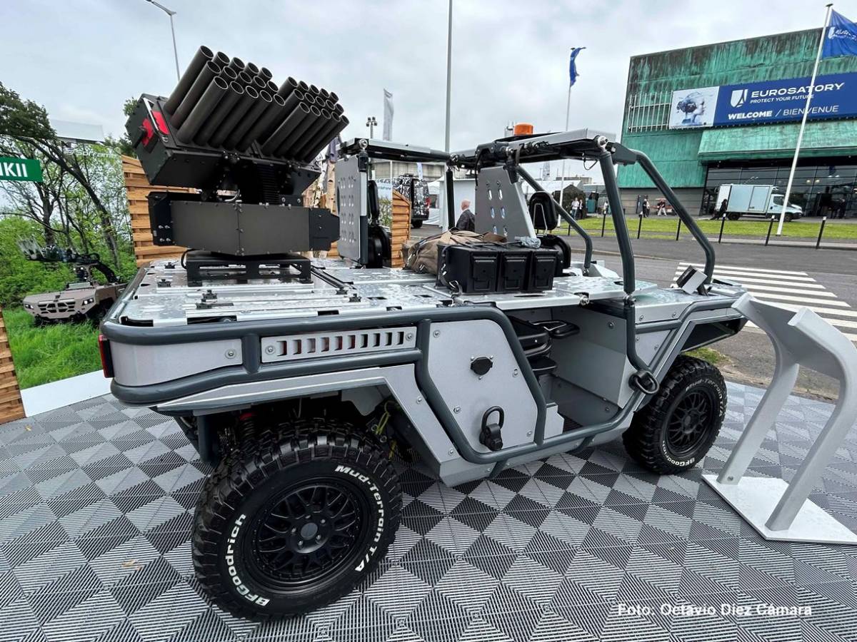 El HE441 es un vehículo 4x4 compacto de origen francés (Octavio Díez Cámara) El HE441 es un vehículo 4x4 compacto de origen francés (Octavio Díez Cámara)