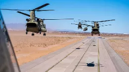 Helic�pteros CH-47F del US Army. Foto: Boeing/Sargento. Isa�as Laster