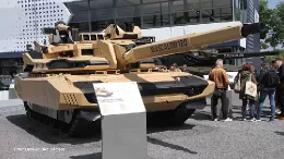 El carro de combate Leclerc Evolution que se beneficia del concepto de la torre tripulada Ascalon con una pieza principal de 120mm. Foto: Octavio Dez Cmara