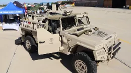 Vista del nuevo VAMTAC ST5 VMOE del EZAPAC. Foto: Julio Ma�z