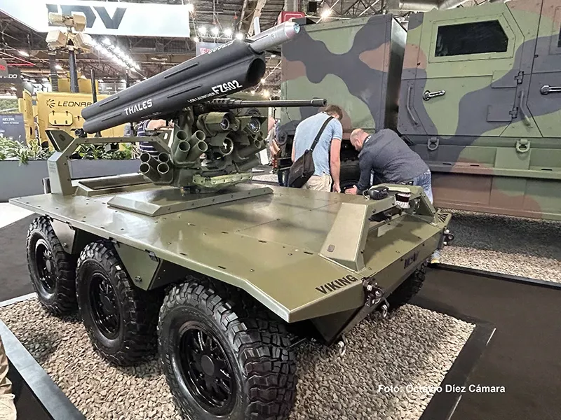 Iveco Defence Vehicles acaba de dar a conocer su vehículo UGV VIKING, una plataforma 6x6 que se adapta a diferentes cometidos. Foto: Octavio Díez Cámara Iveco Defence Vehicles acaba de dar a conocer su vehículo UGV VIKING, una plataforma 6x6 que se adapta a diferentes cometidos. Foto: Octavio Díez Cámara