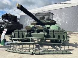 La curiosa modificaci�n de los carros de combate T-90M Proryv. (Octavio D�ez C�mara) 