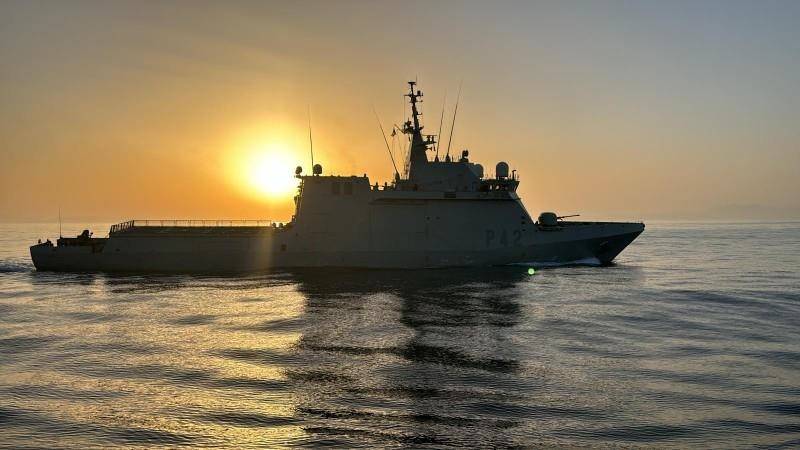BAM Rayo a levante del Estrecho de Gibraltar. BAM Rayo a levante del Estrecho de Gibraltar.