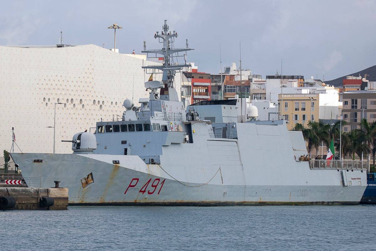 El patrullero “Comandante Borsini” atracado en el muelle de Sanapú. (foto Antonio Rodríguez Santana) El patrullero “Comandante Borsini” atracado en el muelle de Sanapú. (foto Antonio Rodríguez Santana)