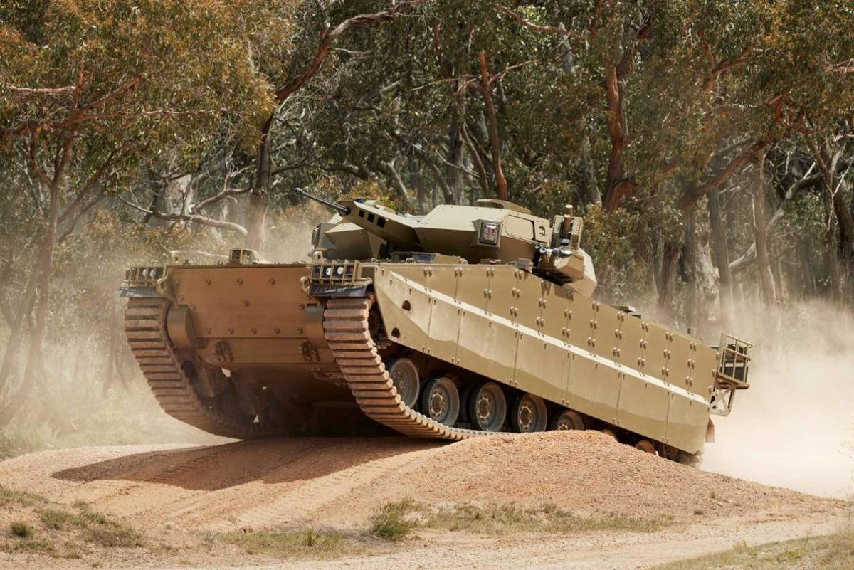 El vehículo de combate de infantería Redback de Hanwha (Hanwha vía Advanced Navigation) El vehículo de combate de infantería Redback de Hanwha (Hanwha vía Advanced Navigation)