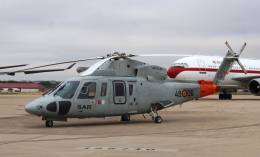 Helicptero S-76C con los indicativos 49-06, operado por el Ala 49, y rotulo SAR.  (foto: Julio Maz Gutierrez)
