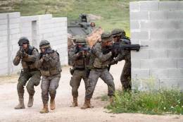 Miembros de la Brigada Almogvares en ejercicios de entrenamiento (Ejrcito de Tierra)