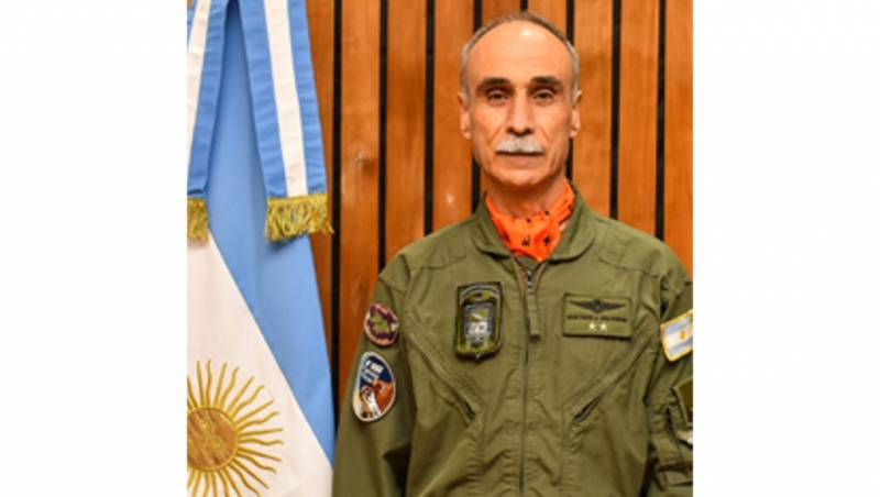 El nuevo jefe de la FAA Brigadier Gustavo Javier Valverde. El nuevo jefe de la FAA Brigadier Gustavo Javier Valverde.