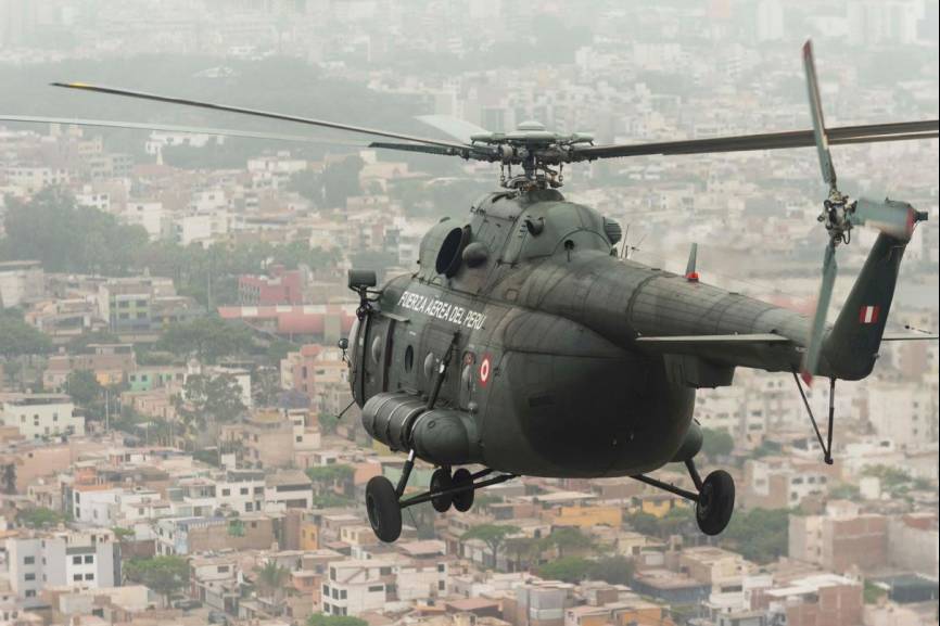 Mi-17-1B Hip H (FAP 614) del Grupo Aéreo N° 3.