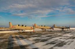 En primer plano los dos primeros UTS-800 de la VKS, al fondo se ve el prototipo. (Foto UZGA)