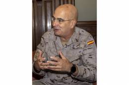 El general Jos Luis Souto Aguirre durante una entrevista realizada por la revista Defensa en 2023. (foto Antonio Rodriguez Santana)