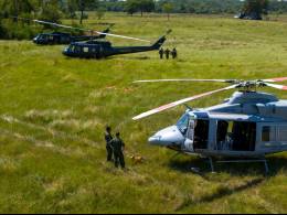 Helicpteros del Ejrcito y Fuerza Area argentinos en el lugar de firma del acuerdo. (MINDEF)
