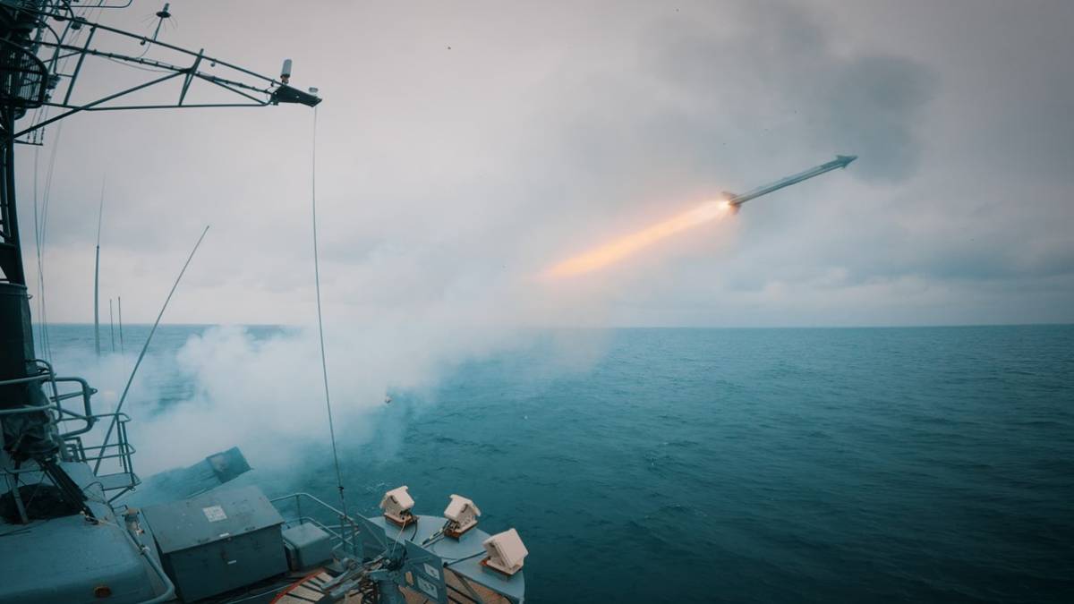 Primer lanzamiento real de un misil con el sistema de defensa aérea GÖKSUR. (ASELSAN) Primer lanzamiento real de un misil con el sistema de defensa aérea GÖKSUR. (ASELSAN)