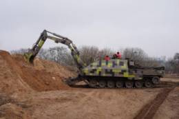 El vehculo blindado de ingeniera Kodiak. (Rheinmetall)