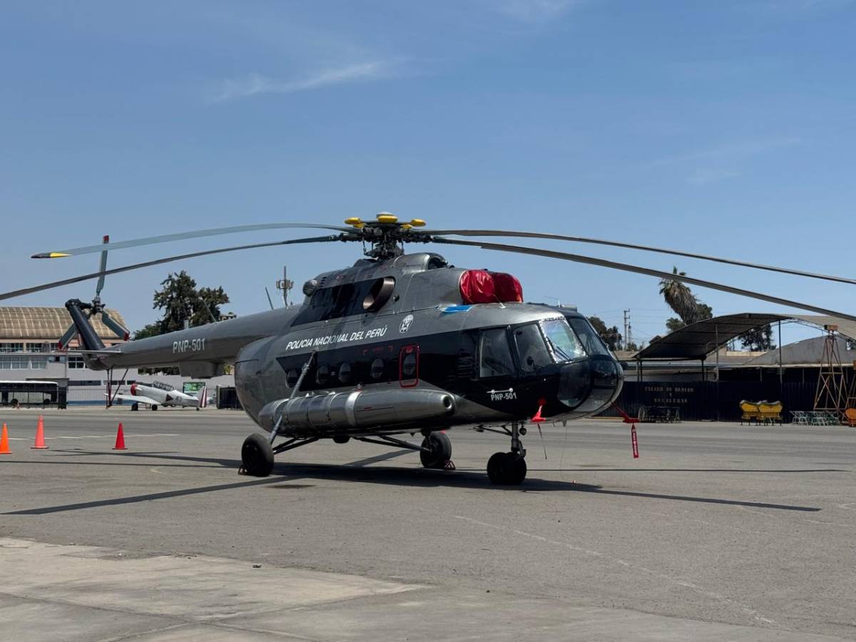 El helicptero Mi-17-1B matrcula PNP 501 entregado a la DIRAVPOL.