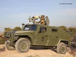 Uro tiene una dilatada experiencia de plataformas blindadas 4x4 compactas y podra acometer de forma diligente el desarrollo de una ms larga y con mayor capacidad de transporte.  (Octavio Dez Cmara)