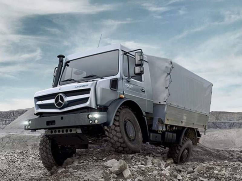 Mercedes Benz Unimog U4000. Mercedes Benz Unimog U4000.