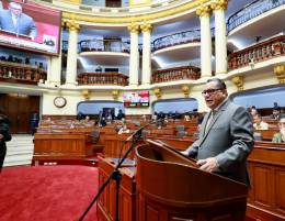 El Ministro Santibez.