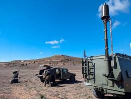 Material desplegado en el ejercicio Legin Dart, en primer plano uno de los medios del REW 31. (foto Ejrcito de Tierra)