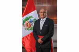 El General Julio Daz Zulueta, ministro del Interior de Per.