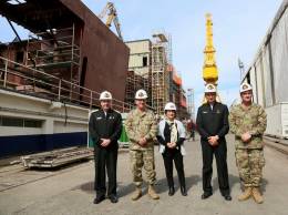 Visita de la Ministra de Defensa a la Base Naval de Talcahuano. (foto: Armada de Chile)