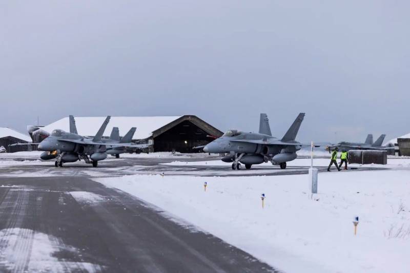 Aviones de combate F-18 de la Fuerza Aérea de Finlandia. (foto: Ministerio de Defensa de Finlandia) Aviones de combate F-18 de la Fuerza Aérea de Finlandia. (foto: Ministerio de Defensa de Finlandia)