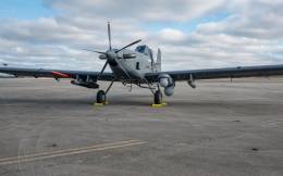 Avi�n de ataque ligero L3Harris/Air Tractor OA-1K en la base a�rea Hurlburt Field. (Foto: USAF)