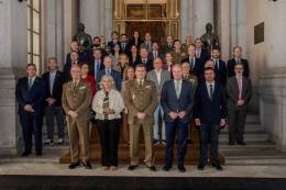 Visita de las Comisiones de Defensa del Congreso y del Senado al Cuartel General del Ejrcito. (foto: Ejrcito de Tierra)