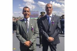 El Gran Maestro de Krav Maga Kobi Lichtenstein (derecha) junto al maestro Fred Carneiro.