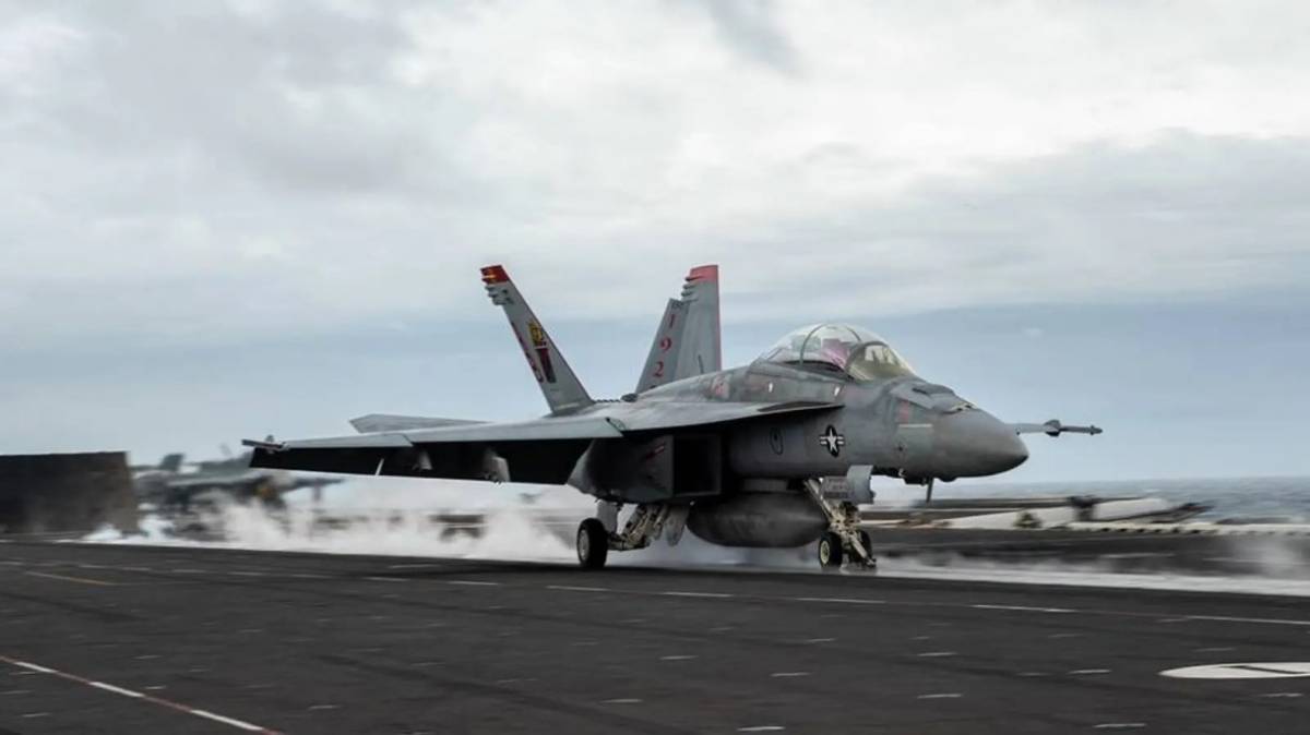 Un F/A-18F Super Hornet se prepara para ser lanzado desde el portaaviones nuclear USS Harry S. Truman (CVN-75). (Foto: US Navy) Un F/A-18F Super Hornet se prepara para ser lanzado desde el portaaviones nuclear USS Harry S. Truman (CVN-75). (Foto: US Navy)