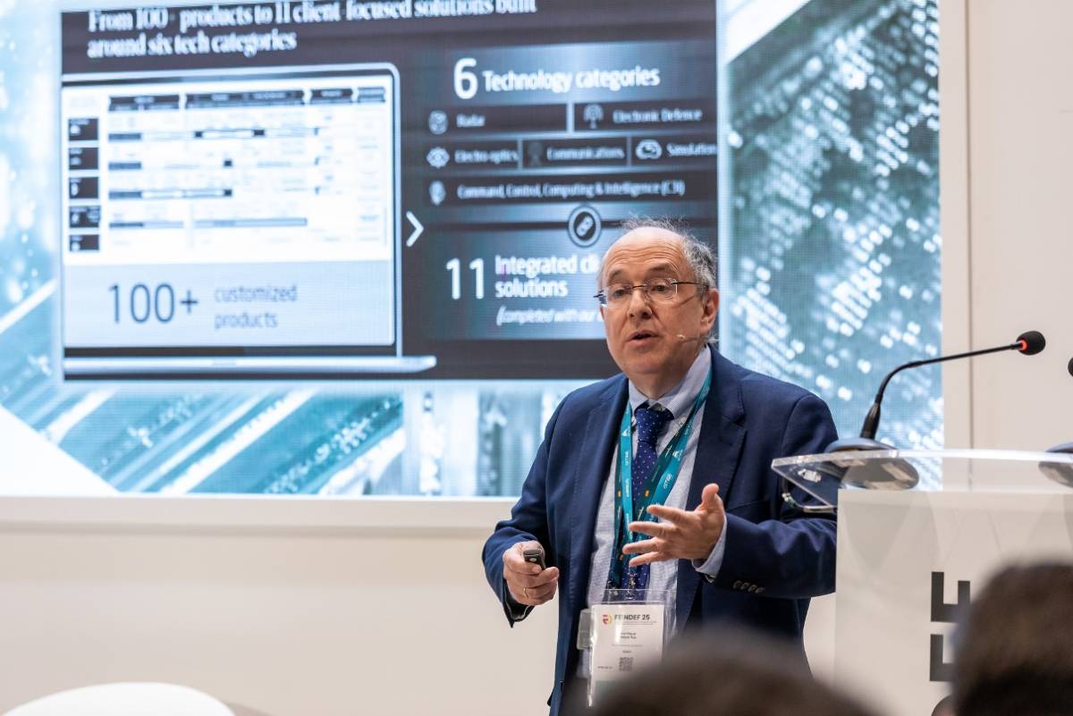 Ponencia de José Miguel Pascual en FEINDEF. (foto: Indra) Ponencia de José Miguel Pascual en FEINDEF. (foto: Indra)