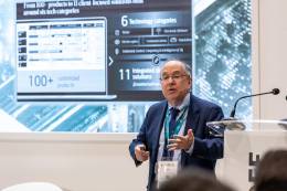 Ponencia de Jos Miguel Pascual en FEINDEF. (foto: Indra)