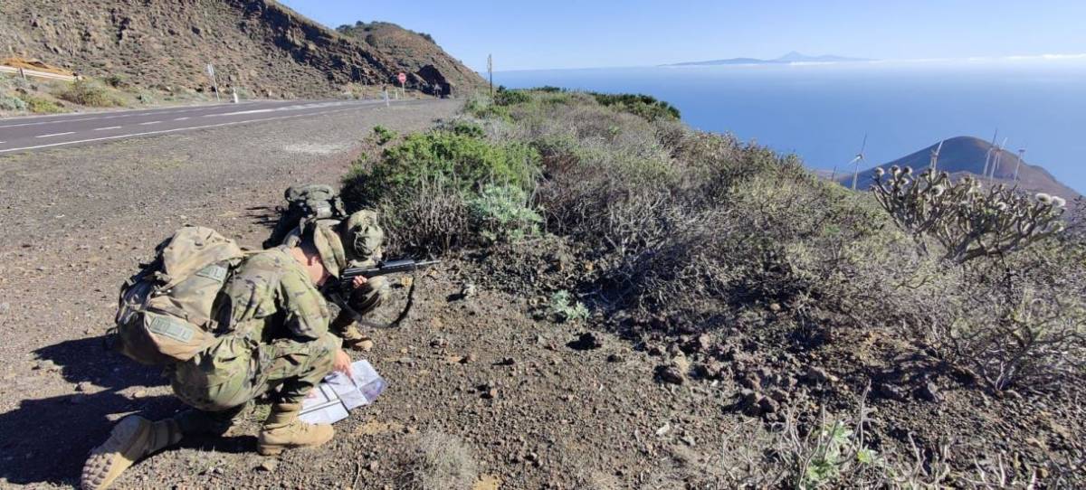 Miembros del Grupo Táctico ‘Canarias’ durante su despliegue en la isla de El Hierro. (foto: Ejército de Tierra) Miembros del Grupo Táctico ‘Canarias’ durante su despliegue en la isla de El Hierro. (foto: Ejército de Tierra)