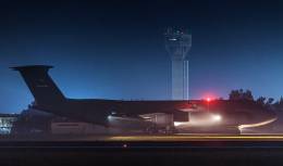 Un avin de transporte Lockheed C-5M Super Galaxy de la USAF. (foto: Simn Blaise Olivera, Director de Aero Naves)