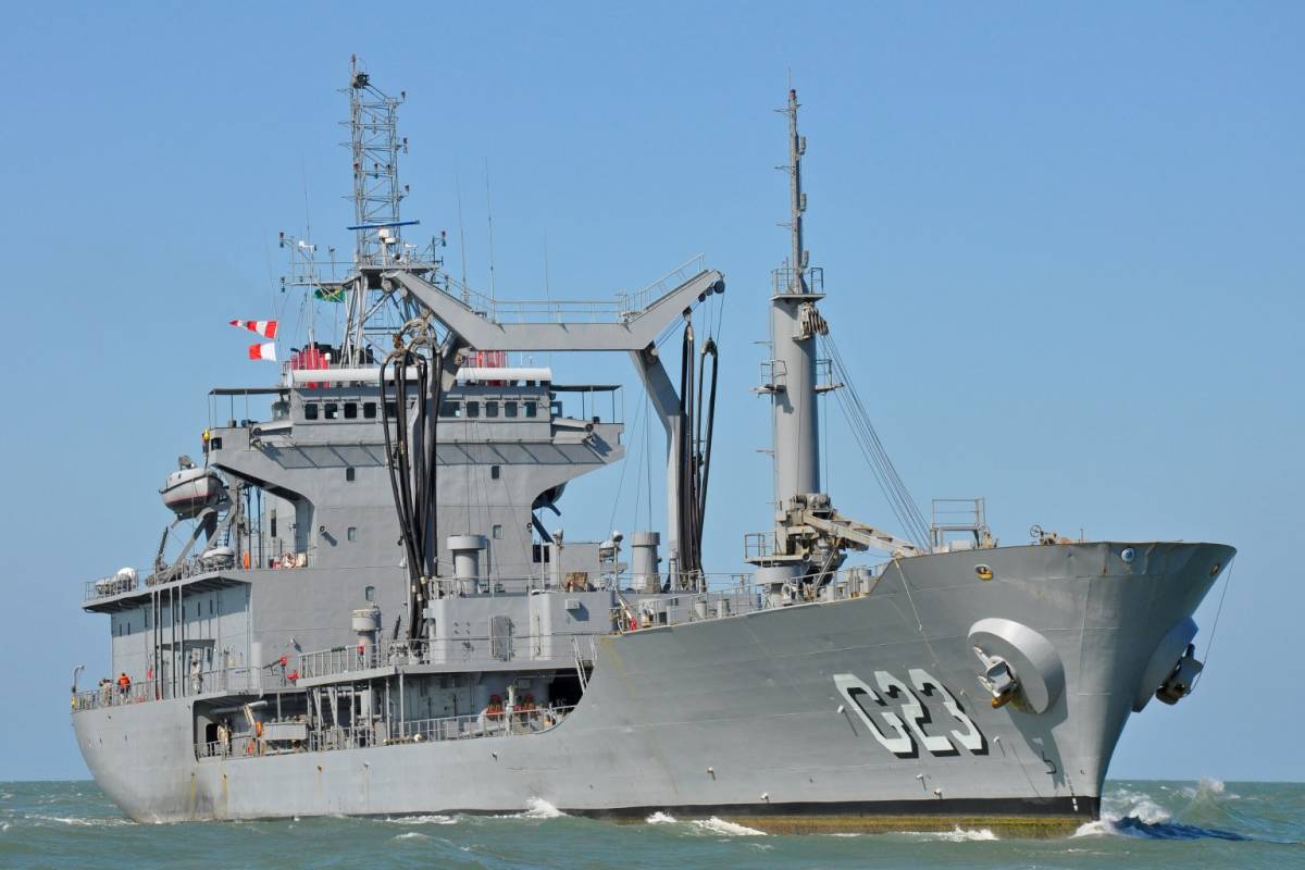 El buque Almirante Gasto Motta (G23) de la Marina Brasilea.