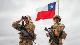 Militares del Ejrcito de Chile en labores de vigilancia en la frontera. (foto: Ejrcito de Chile)