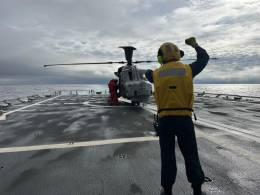 Helicptero Wildcat britnico toma cubierta de la fragata Mndez Nez.
