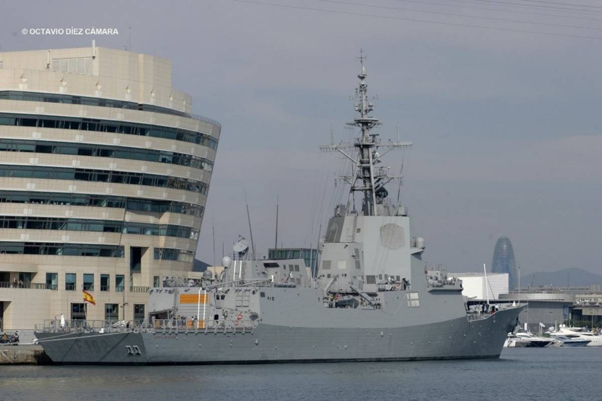 El programa de modernizacin de las F-100 de la Armada incluye ya fondos este 2025 para poder abordar esa necesidad. (Octavio Dez Cmara) 